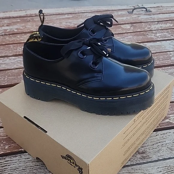 Dr. Martens Holly Leather Platform Shoes Women's size 10 ,Men Size 9 - Picture 4 of 10